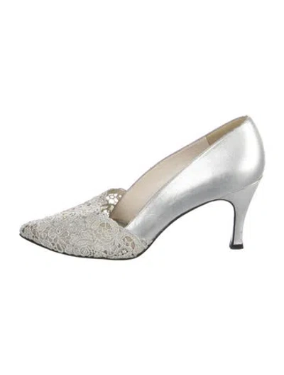 Pre-owned Stuart Weitzman Leather Crystal Embellishments Pumps