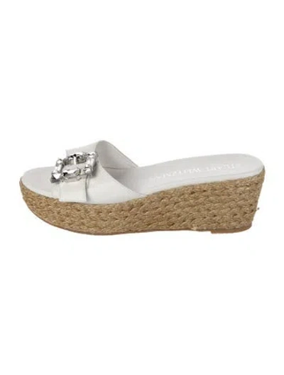 Pre-owned Stuart Weitzman Leather Crystal Embellishments Sandals In White