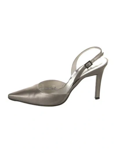 Pre-owned Stuart Weitzman Leather Crystal Embellishments Slingback Pumps