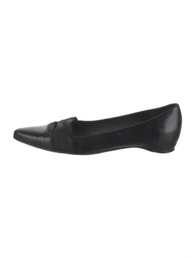 Pre-owned Stuart Weitzman Leather Cutout Accent Ballet Flats In Black