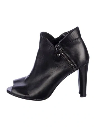 Pre-owned Stuart Weitzman Leather Cutout Accent Boots In Black