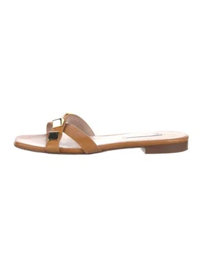 Pre-owned Stuart Weitzman Leather Cutout Accent Slides In Brown