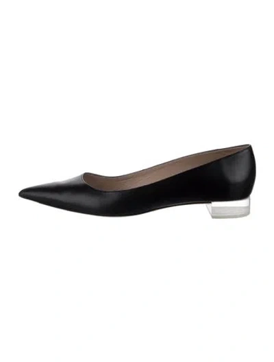 Pre-owned Stuart Weitzman Leather Flats In Black
