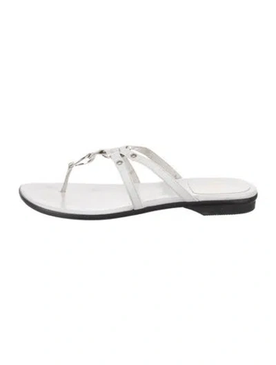 Pre-owned Stuart Weitzman Leather Flip Flops In White
