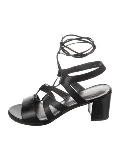 Pre-owned Stuart Weitzman Leather Gladiator Sandals In Black