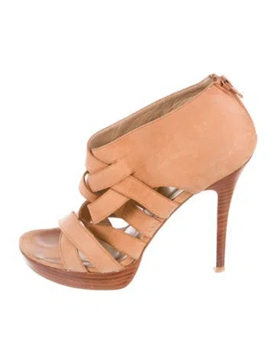 Pre-owned Stuart Weitzman Leather Gladiator Sandals In Brown