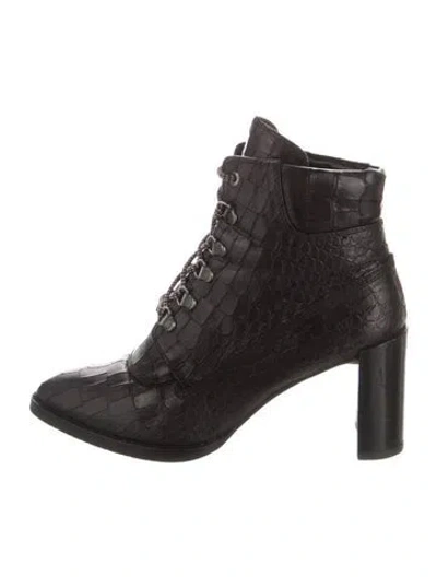 Pre-owned Stuart Weitzman Leather Lace-up Boots In Black