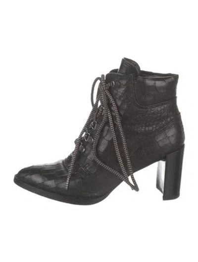 Pre-owned Stuart Weitzman Leather Lace-up Boots In Black