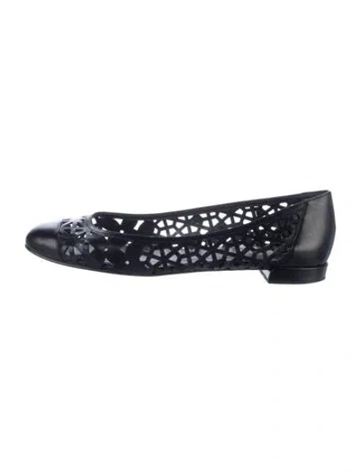 Pre-owned Stuart Weitzman Leather Lasercut Accents Flats In Multi