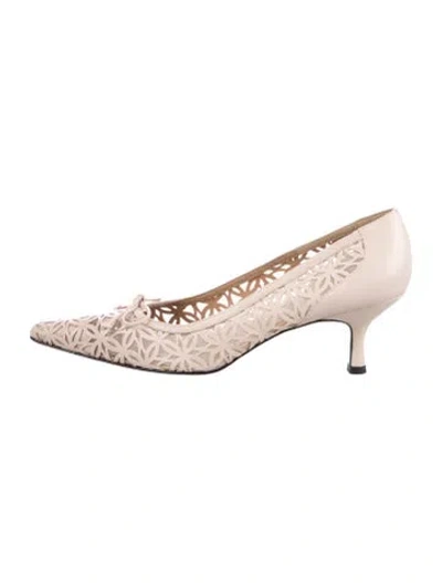 Pre-owned Stuart Weitzman Leather Lasercut Accents Pumps In Pink