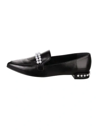 Pre-owned Stuart Weitzman Leather Loafers In Black