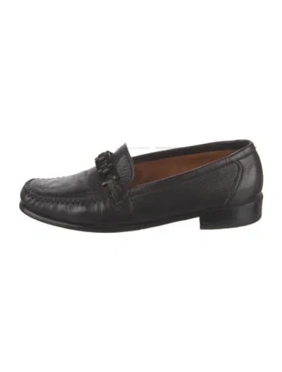 Pre-owned Stuart Weitzman Leather Loafers In Black