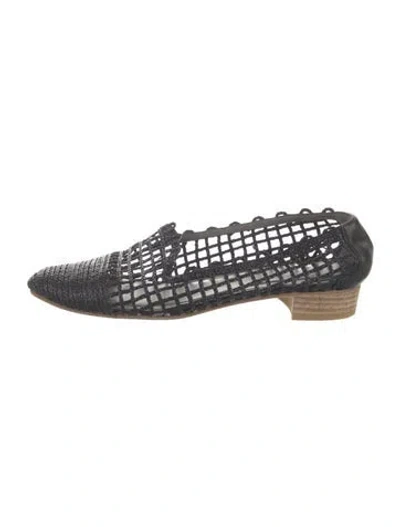 Pre-owned Stuart Weitzman Leather Loafers In Black