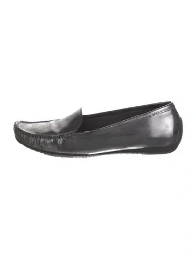 Pre-owned Stuart Weitzman Leather Loafers In Gray