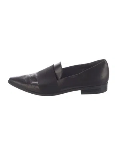 Pre-owned Stuart Weitzman Leather Loafers In Multi