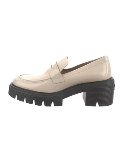 Pre-owned Stuart Weitzman Leather Loafers In Neutral