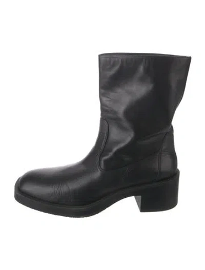 Pre-owned Stuart Weitzman Leather Moto Boots In Black