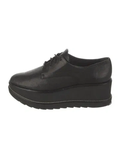 Pre-owned Stuart Weitzman Leather Mules In Black