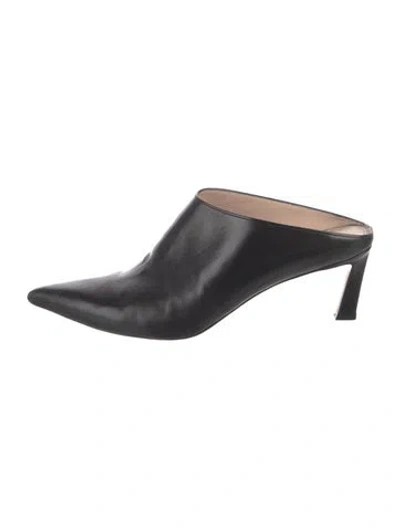 Pre-owned Stuart Weitzman Leather Mules In Black