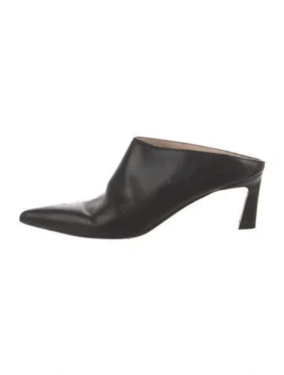 Pre-owned Stuart Weitzman Leather Mules In Black