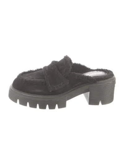 Pre-owned Stuart Weitzman Leather Mules In Gray