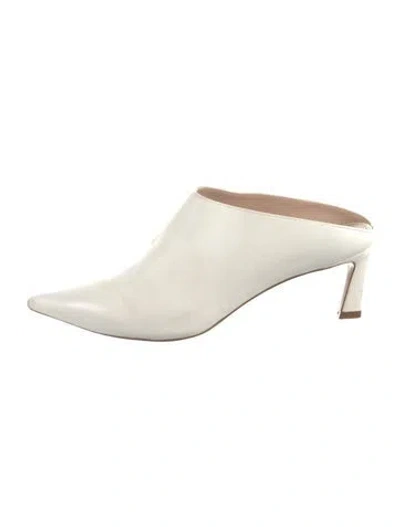 Pre-owned Stuart Weitzman Leather Mules In Neutrals/white