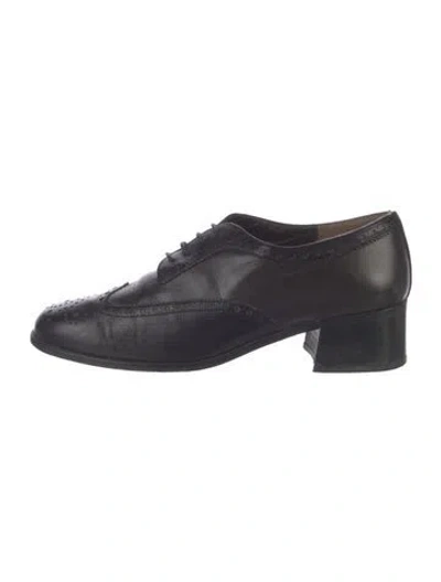 Pre-owned Stuart Weitzman Leather Oxfords In Blue