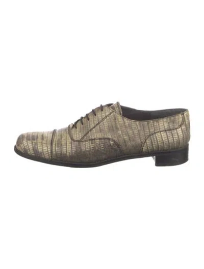Pre-owned Stuart Weitzman Leather Oxfords In Neutral