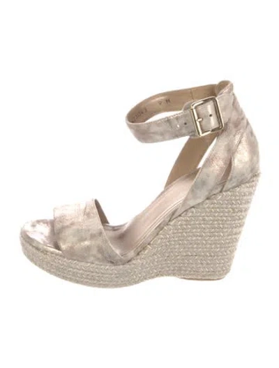 Pre-owned Stuart Weitzman Leather Patterned Espadrilles In Metallic/silver