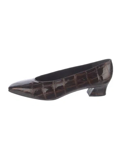 Pre-owned Stuart Weitzman Leather Printed Pumps In Brown