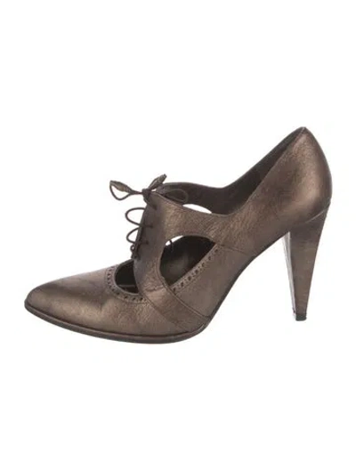 Pre-owned Stuart Weitzman Leather Pumps