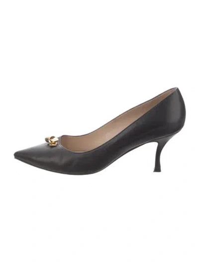 Pre-owned Stuart Weitzman Leather Pumps In Black