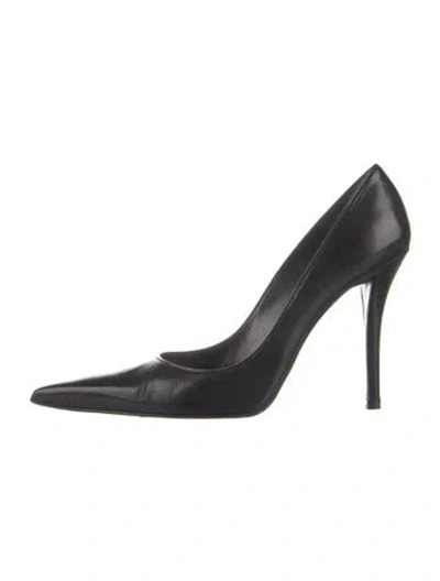 Pre-owned Stuart Weitzman Leather Pumps In Black