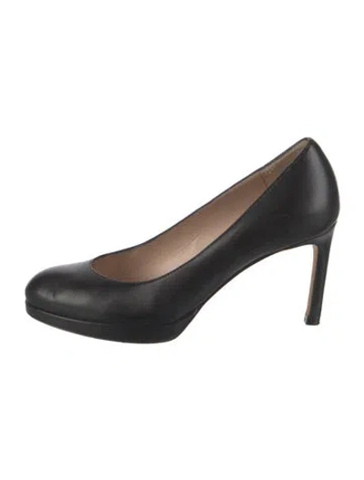 Pre-owned Stuart Weitzman Leather Pumps In Black