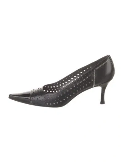 Pre-owned Stuart Weitzman Leather Pumps In Black