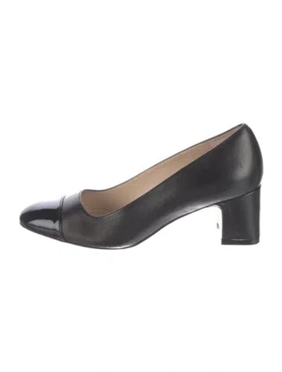 Pre-owned Stuart Weitzman Leather Pumps In Black