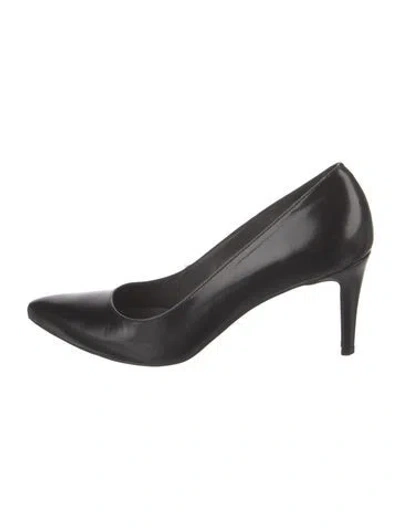 Pre-owned Stuart Weitzman Leather Pumps In Black