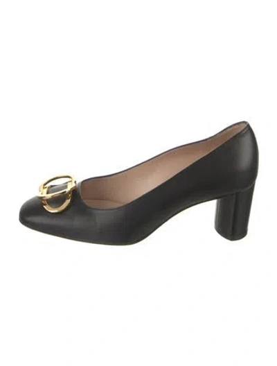 Pre-owned Stuart Weitzman Leather Pumps In Black