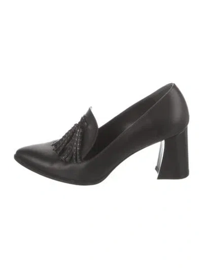 Pre-owned Stuart Weitzman Leather Pumps In Black