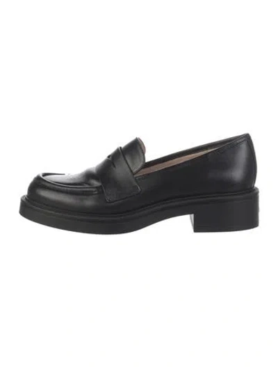 Pre-owned Stuart Weitzman Leather Pumps In Black
