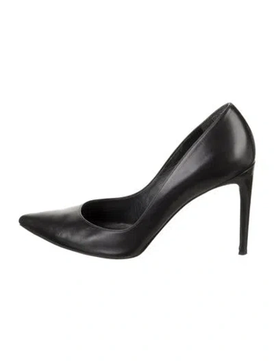 Pre-owned Stuart Weitzman Leather Pumps In Black