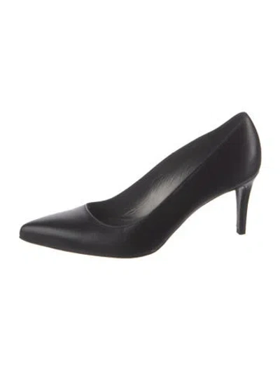 Pre-owned Stuart Weitzman Leather Pumps In Black