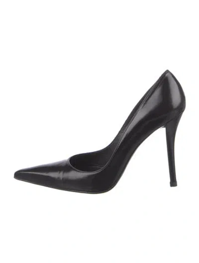 Pre-owned Stuart Weitzman Leather Pumps In Black
