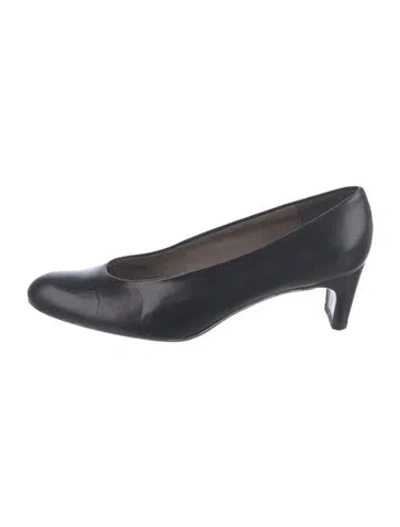 Pre-owned Stuart Weitzman Leather Pumps In Blue