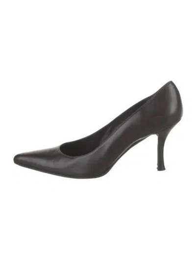 Pre-owned Stuart Weitzman Leather Pumps In Brown