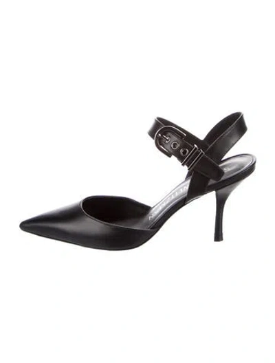 Pre-owned Stuart Weitzman Leather Pumps W/ Tags In Black