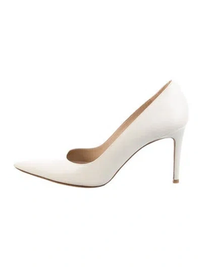 Pre-owned Stuart Weitzman Leather Pumps In White