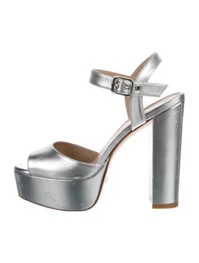 Pre-owned Stuart Weitzman Leather Sandals