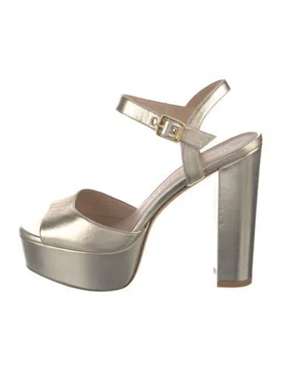 Pre-owned Stuart Weitzman Leather Sandals