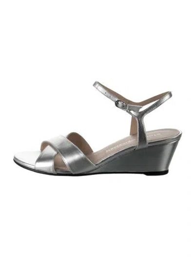 Pre-owned Stuart Weitzman Leather Sandals In Metallic/silver